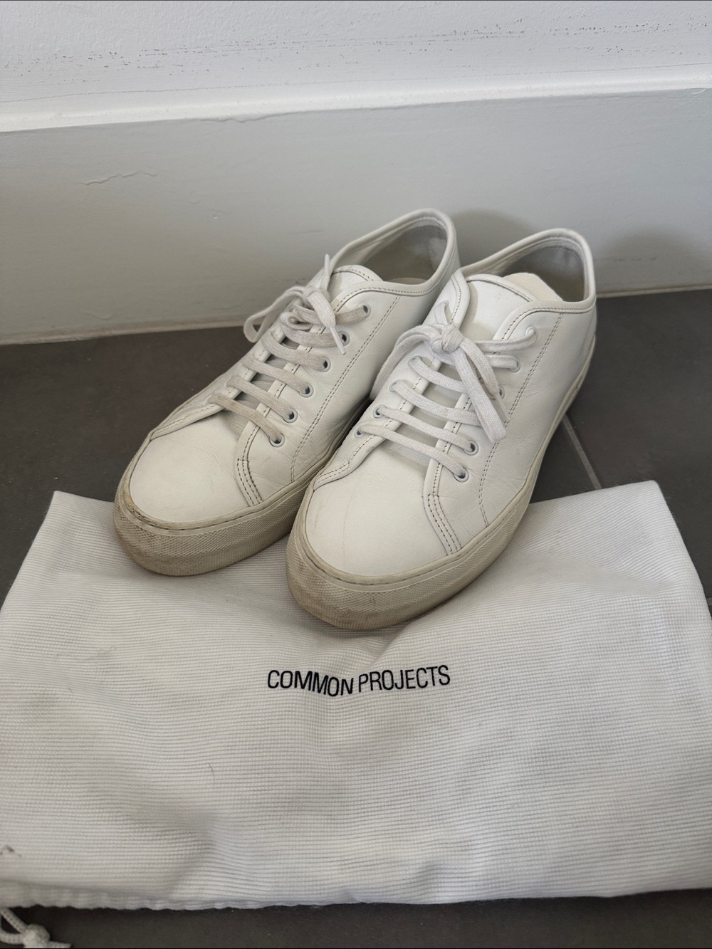 Common Projects White Leather Low-Top Lace-Up Sneakers